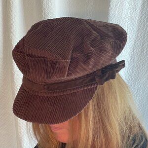 NWOT Size L H&M brown corduroy newsboy cap with brown velvet bow